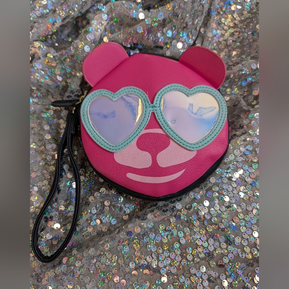 Betsey Johnson Handbags - Betsey Johnson Pink 🩵🐻🩵 Bear Wristlet Bag 💗